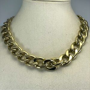Vintage Chunky Curb Chain Link 19” Necklace Gold Tone Heavy Statement Unsigned
